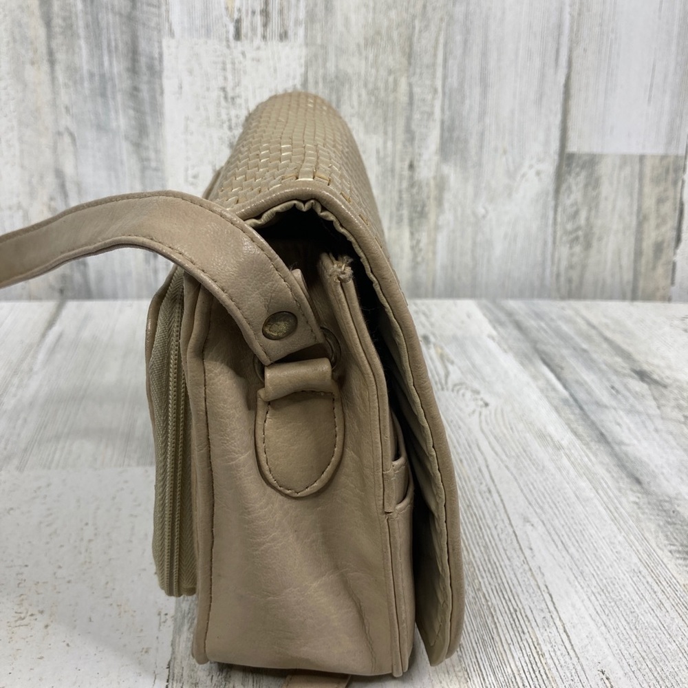 Vintage leather basketweave crossbody organizer - Picture 8 of 10